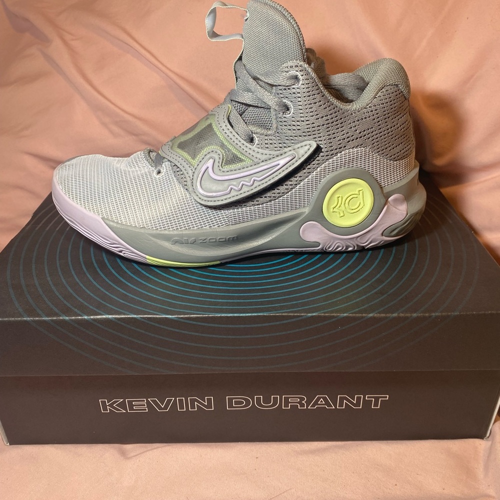 KD Trey 5 X